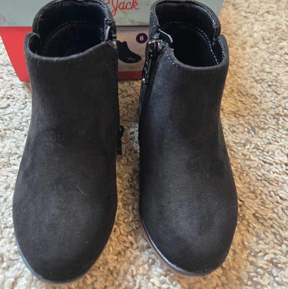 New Toddler Girl Black Cat & Jack Ankle Boots Size 6
